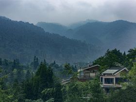 峨眉半山七里坪